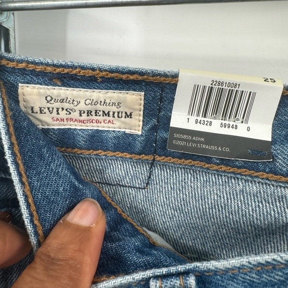 Levi’s wedgie high rise tapered slim button fly blue jeans size 25 - Picture 5 of 10